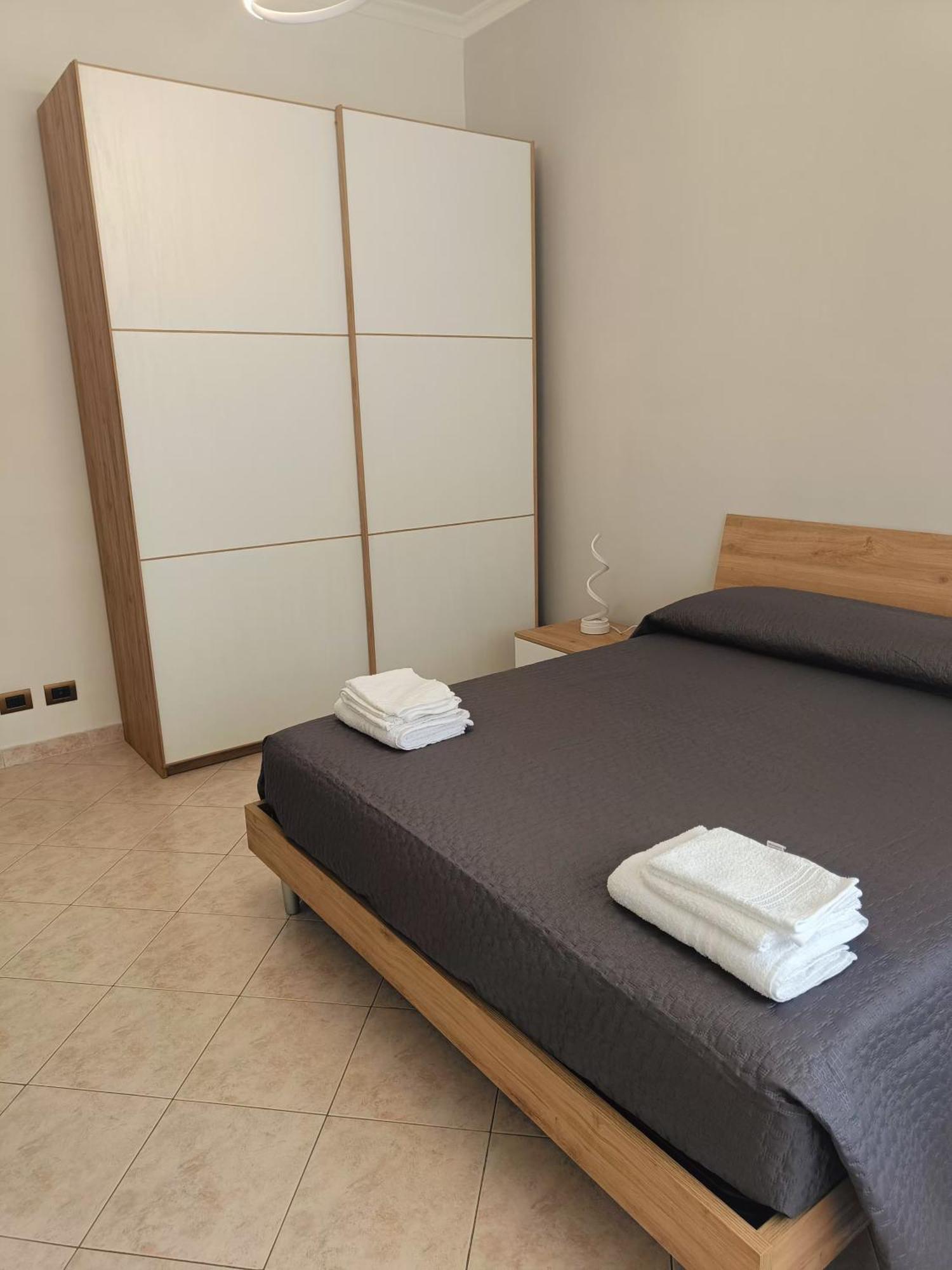 Tia Tourist Apartment Roma Exterior foto